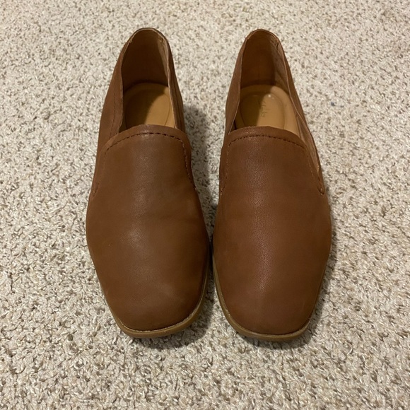 Clarks Pure Hall Tan Leather Loafer - Picture 3 of 13
